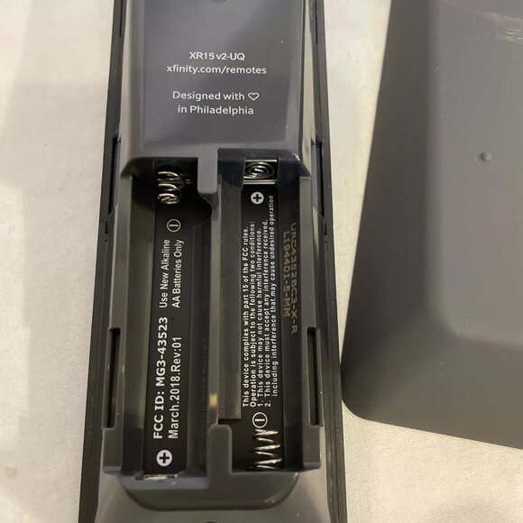 Xfinity Comcast XR15v2-UQ Voice Remote - Voice Activated Remote - Gray - Picture 6 of 6